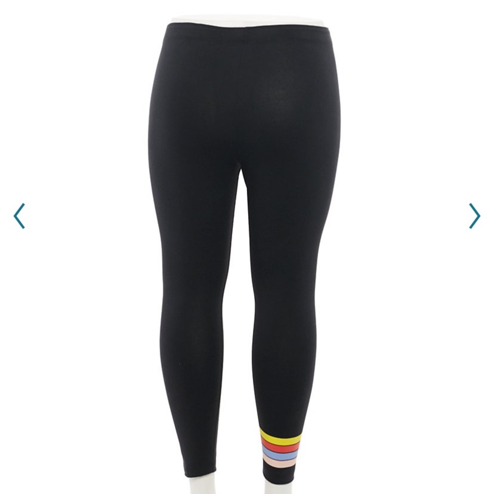 Plus Size Nike Sportswear Core Printed Leggings - Picture 2 of 5